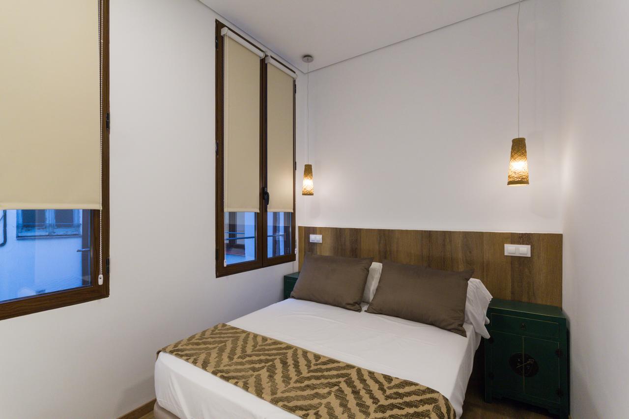 The Bridge Huertas Otel Madrid Dış mekan fotoğraf